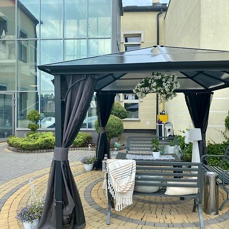 Apartamenty I Pokoje „Pod Jedynka” Konstantynów Łódzki Eksteriør bilde